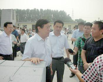 濮陽市市委常委、市委宣傳部長徐蘭峰等一行蒞臨我司視察1
