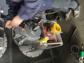 Pro3200便捷式振動診斷分析儀應用于無紡布生產(chǎn)設備電機的振動分析